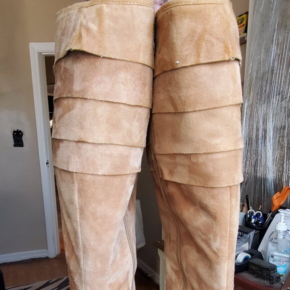 AUTHENTIC GUCCI Suede Tall Boots - Picture 8 of 9